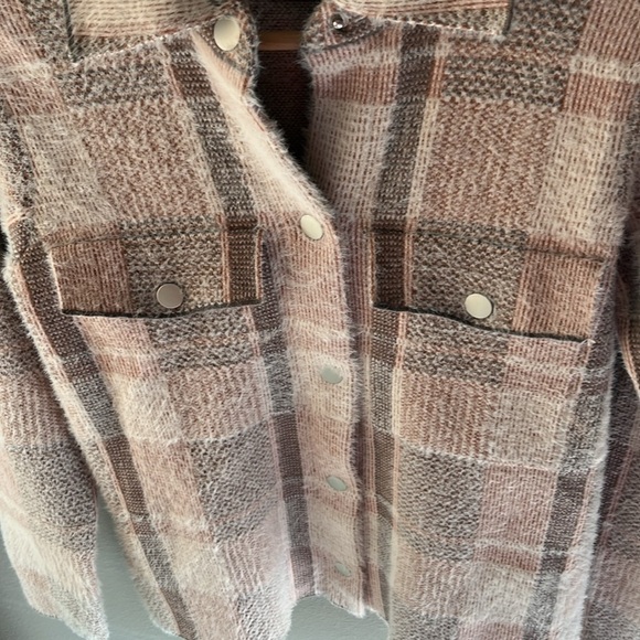 Rachel Zoe Super Soft Fuzzy Eyelash Plaid Snap Button Shacket Jacket Size XS - Picture 5 of 9